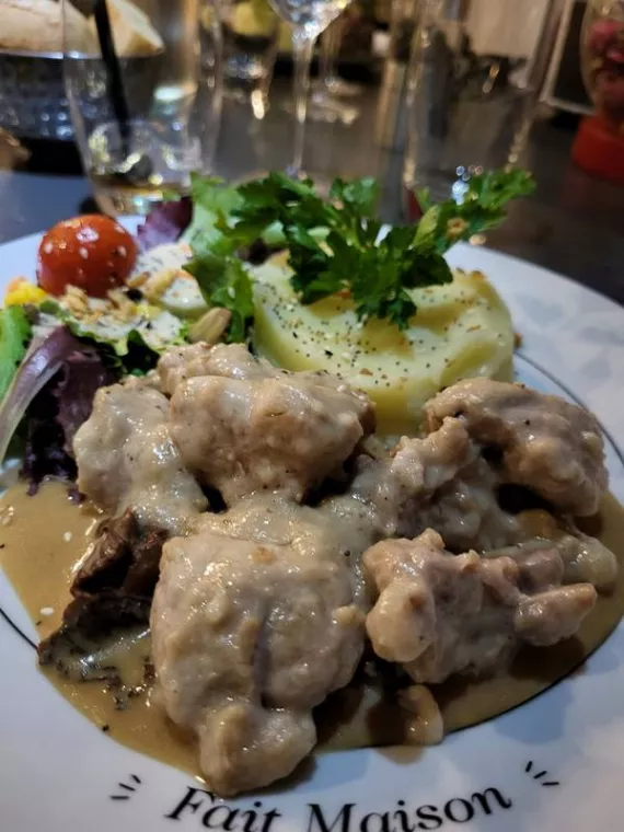 Manger un ris de veau aux morilles un midi à Narbonne, Narbonne, Le Bouchon Gourmand